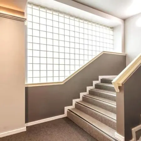 Cozy-glam City 2bed Weekly Mthly Offers!