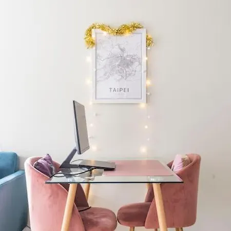 Apartman Cozy-glam City 2bed Weekly Mthly Offers!