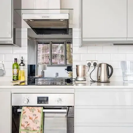 Cozy-glam City 2bed Weekly Mthly Offers! דירה